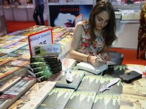 Genç Yazarlar 7.kitap Fuarı’nda