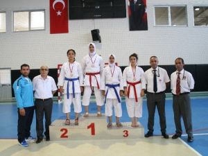 Adana’da Gençlik Kupası Wushu, Muay Thai Ve Karate Karşılaşmaları