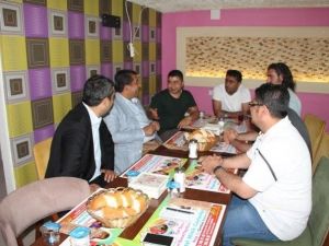 Ceylanpınar’daki Gazeteciler, Başkan Atilla İle Kahvaltıda Buluştu