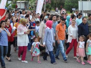 AK Parti Adayı Uslu, Başkanlık Sistemi İle İlgili Soruları Yanıtladı