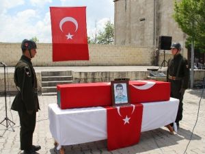 Siirt’te İntihar Eden Jandarma Er Adnan Gündüz Toprağa Verildi