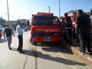 İtfaiye Arabasının Kaza Yaptığı An Kameralara Yansıdı