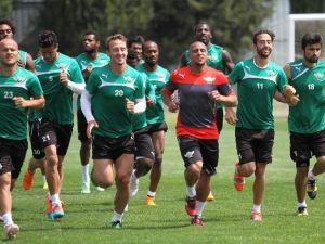 Akhisar Belediyespor Tam Kadro Bursa’ya Hazırlanıyor