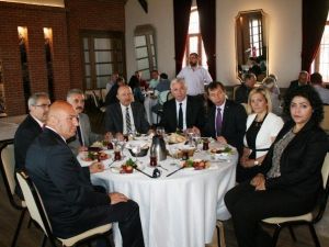 Büyükataman Muhtarlarla Bir Araya Geldi