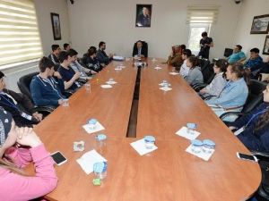 Samsunlu Öğrencilerden Vali Altıparmak’a Ziyaret