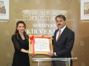 ‘‘Su Yüzü Yüzü Suyu’’ Sergisi Sanatseverlerin Beğenisine Sunuldu