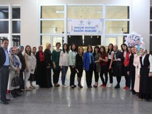 Rize’de Genç Ressamlardan Resim Sergisi