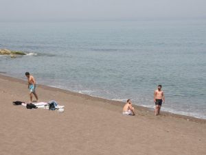 Karadeniz’de Gençler Deniz Sezonunu Açtı