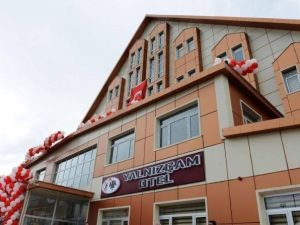 Yalnızçam Turistik Otelinin Açılışı Yapıldı