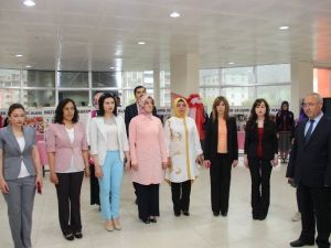 Kız Meslek Lisesi Öğrencileri Hünerlerini Sergiledi