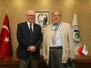 Ortaylı’ya Sürpriz Doğum Günü Kutlaması