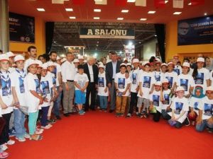 Onur Konuğu Pakdil’i Duygulandıran Sürpriz