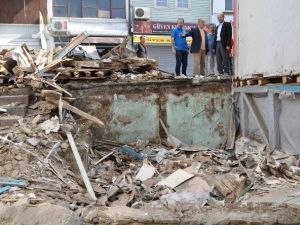 Niksar’da Kapalı Semt Pazarı Çalışmaları Başladı