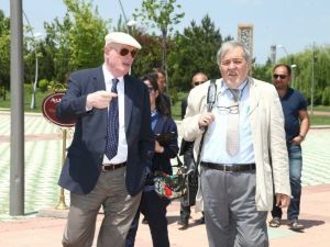 İlber Ortaylı, Başkan Kazım Kurt Birlikte Kenti Gezdi