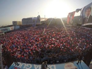 Davutoğlu: “7 Haziran’da Milletin Elinden Çıkan Bir Anayasaya İmza Atacağız"