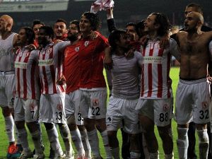 Samsunspor’da Play-off Sevinci