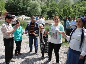 Hakkari’deki Engelliler Piknikte Buluştu