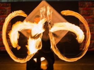 Ateş Gösterisi Büyüledi