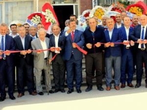 Tarhan Dasiad’ta Kırımızı Kurdeleyi Kesti