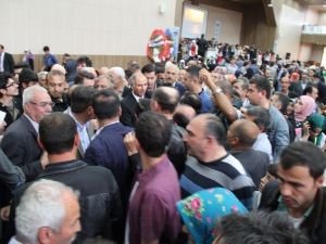 Efkan Ala Memleketi Oltu’da Hasret Giderdi