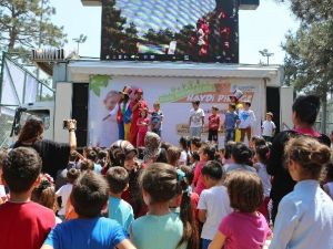 Başakşehir Belediyesi’nden Öğrencilere Piknik Hediyesi