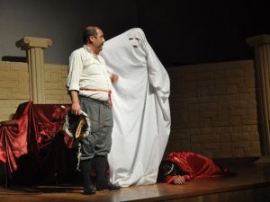 Muş’ta Tiyatro Gösterisi