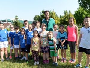 Başkan Dündar, Gençlerle Spor Yaptı