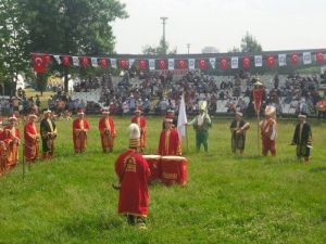 Fatih’in Otağında Pehlivanlar Geçidi