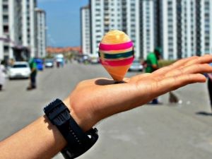 Yeşilyurt Belediyesi’nden 2. Sokak Oyunları Ve Uçurtma Şenliği