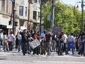 ABD’de Polisin Suçsuz Bulunması Protesto Edildi