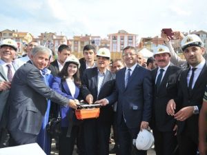 Yeni Okulun Temeli Atıldı