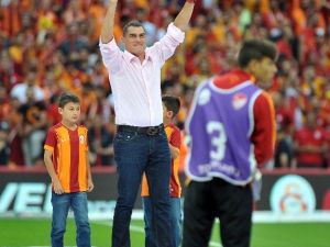 Mondragon’a Arena’da Sevgi Seli