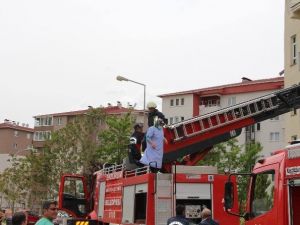 Hastanede Gerçeğini Aratmayan Yangın Tatbikatı