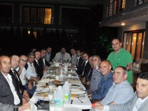 Ali Demirhan, Hemşerilerini Evinde Misafir Etti