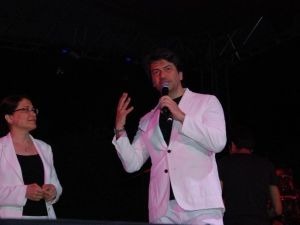 Silifkelilerden Ünlü Sunucu Vatan Şaşmaz’a Sevgi Seli