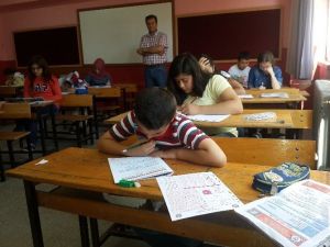 Kütahya’da ’Ödüllü Kitap Okuma Yarışması’nın Sınavı Yapıldı