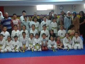 Bozüyük Halk Eğitim Merkezinde Kuşak Terfi Sınavı Yapıldı