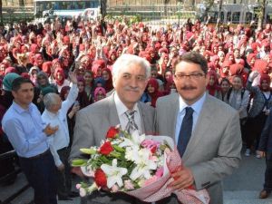 Başkan Çelik Öğretmenine Vefa