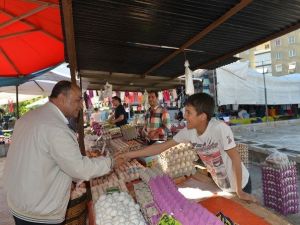 Başkan Arslan Pazar Yerlerini Gezdi