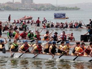 Küçükçekmece Gölü’nde Su Festivali