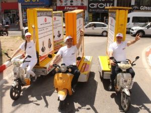 MHP’li Adaylar Elektrikli Bisiklet Üzerinden Vatandaşları Selamladı