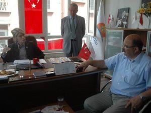 Emine Ülker Tarhan, ‘Agazete’ Ailesiyle İle Kahvaltıda Buluştu