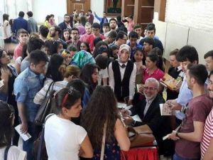 Yenişehirlioğlu’na ‘Yılın Edebiyatçısı’ Ödülü