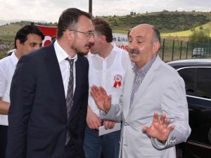 Sağlık Bakanı Sigara Bıraktırdı
