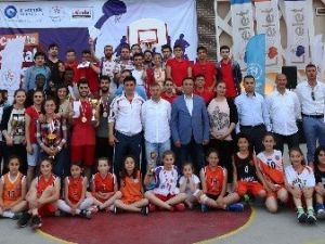 Sokak Basketbolu Sona Erdi