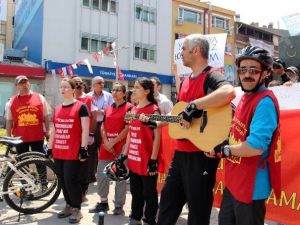 Grup Yorum’dan Yalova’da Konserli Protesto