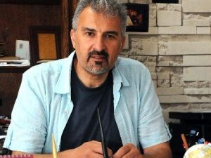 AÜ Öğrencileri Yaptıkları Ahşap Tasarımlarla Dikkat Çekiyor