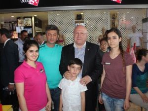 AK Parti’li Şener: "Gençler İlk Oylarını AK Parti’ye Verecek"