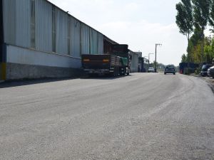 Laz Ahmet Caddesinde Asfalt Çalışması