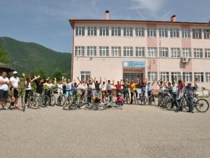 Pedaldaşlar Derneği Üyeleri Öğrencilerle Buluştu